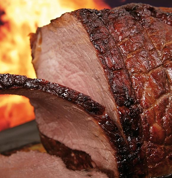 Une version épicée du rôti de porc accompagné de légumes de saison