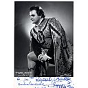 Chez les chanteurs d'opéra, l'habit fait le moine