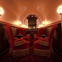 La cave voûtée est aménagée en fumoir cosy