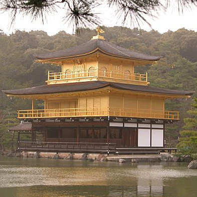 Le Temple d'Or Kinkaku-Ji, à Kyoto au Japon