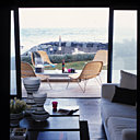 Le salon fait face à la mer