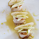 Millefeuille croustillant de Grany accompagné de Saint-Jacques rôties, de William Boquelet