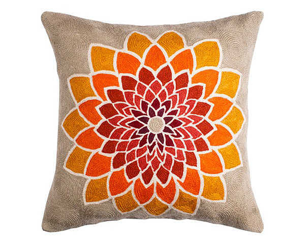 Coussin brodé Primavera. Madura.fr