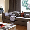 Plaids, coussins et double rideau de la collection Amazonie, Editions Lelièvre. Etoffe.com