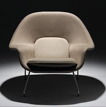 L'accueillante Womb Chair