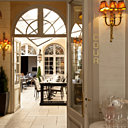 La cour du Grand Monarque à l'architecture néo-classique La cour du Grand Monarque à l'architecture néo-classique