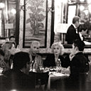 L'icone Madonna, parfaite dans le cadre avec son look fifties