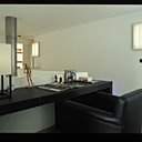 La cheminée ouverte est traversée par un conduit d’évacuation en Inox