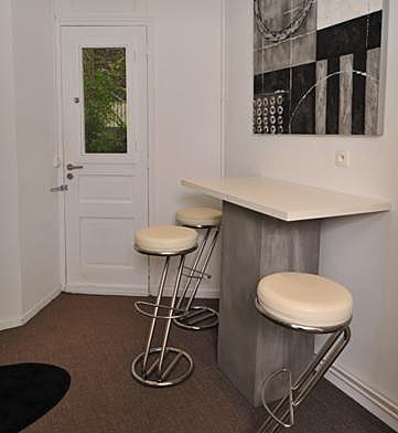 Après, une console dessinée sur mesure par Christophe Veille