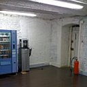 Avant, le sous sol avec la machine à café