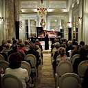 Harmonies du soir dans un salon privé