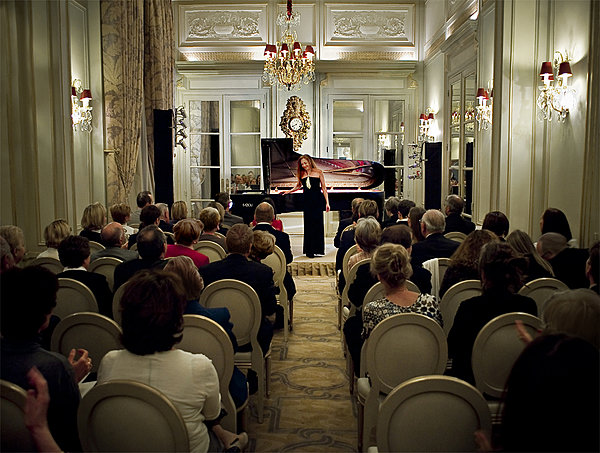 Harmonies du soir dans un salon privé