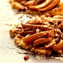 Le bel accord poire amande autour d'une tartelette totalement végétarienne