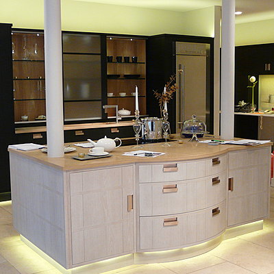 Douce élégance et ergonomie bien pensée sont les maîtres mots de la ligne Night and Day Douce élégance et ergonomie bien pensée sont les maîtres mots de la ligne Night and Day