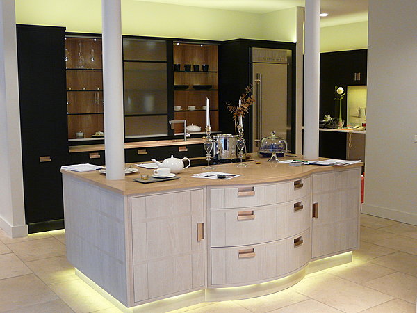 Douce élégance et ergonomie bien pensée sont les maîtres mots de la ligne Night and Day