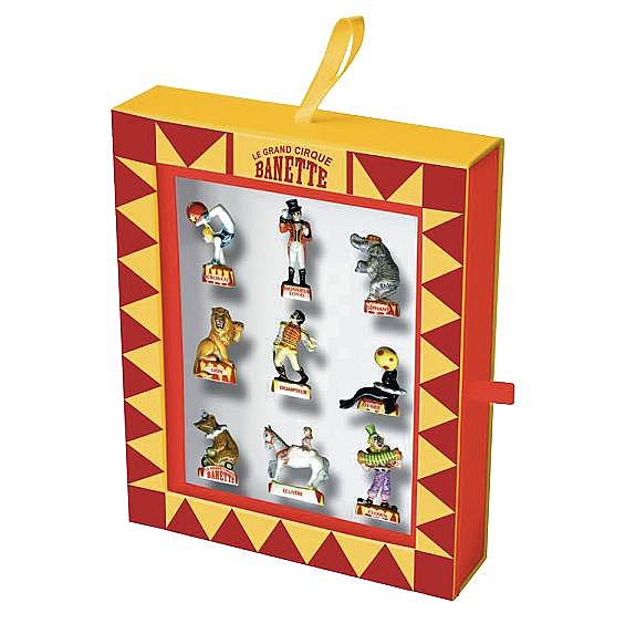 Coffret de fèves cirque chez  Banette
