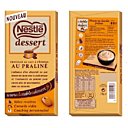 Comme ses grandes soeurs, la tablette de chocolat au lait praliné propose des recettes au verso !