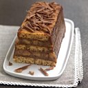 Bûche pralinée au pain dépice et pommes caramélisées, un dessert de fête