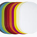 Un coup d’éponge suffit à nettoyer les éclaboussures de bébé sur ces sets de table en PVC. 44 x 29 cm. 1,49 € pièce. Casa.