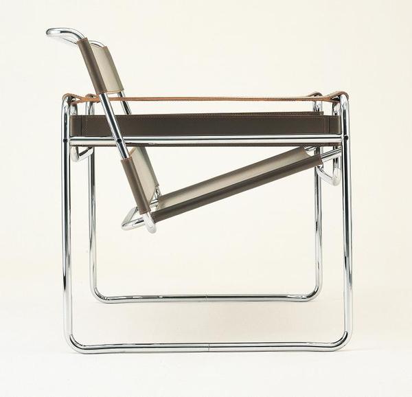 Les sangles existe en croupons de cuir ou en peau