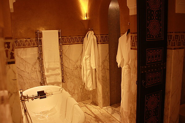 Salle de bains d'une suite