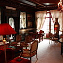 Salon de la suite Al Mamoun