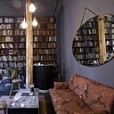 Gris taupé sur les murs du café de la Boutique  Merci