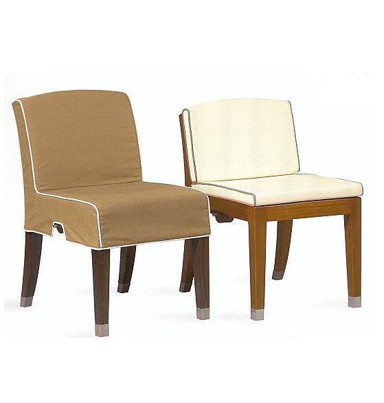 Housse passepoilée ou avec coussins pour la version outdoor