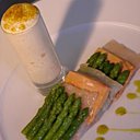 Vincent Lucas régalera vos papilles avec son millefeuille d'asperges et cabillaud