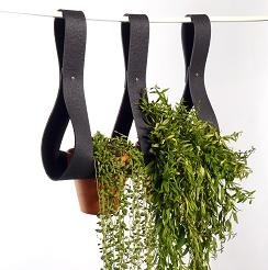 Idéale pour les balconnières, la jardinière en Pevetex épais