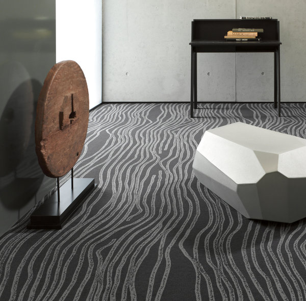 Rolf Heide  signe un dessin très contract