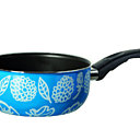 Bleu en cuisine. Aluminium revêtu de Téflon. 1,5 l.  5,99 €. Kavalkad. Ikéa.