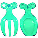 Bleu galon. Couverts à salade en plastique bleu. L 18 cm. 3,50 €. Conforama.