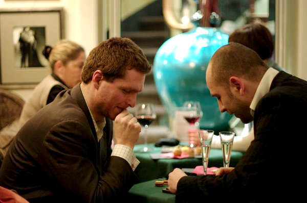 Cartes, dés, dominos... place au jeu !