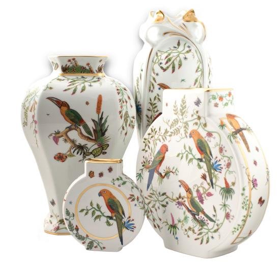 Des oiseaux d’ailleurs adornent le service imaginé par Alain Thomas