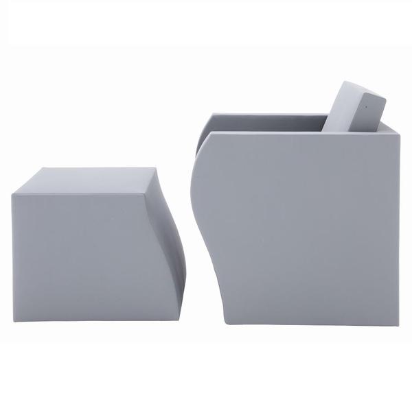 Harmonie et imbrication du pouf qui devient le prolongement du bridge