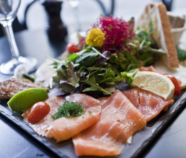 Planche de poissons fumés