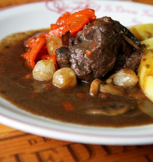 Boeuf bourguignon et plats du terroir sont à l'honneur