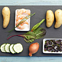 Algues et échalotes croquantes rencontrent la douce Ratte escortée de crevettes roses