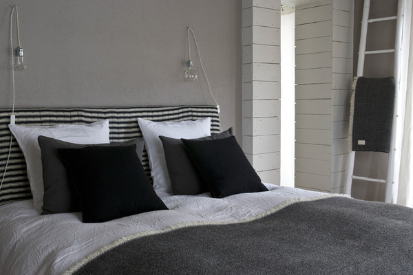 A partir de toisons brutes de moutons, Arpin confectionne des articles sur mesure