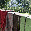 On trouve plaids et accessoires de décoration à la boutique de Chamonix