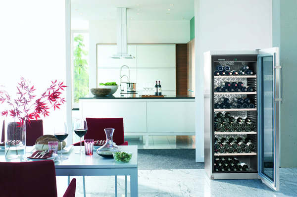 Expert des caves à vin depuis 30 ans Liebherr propose plus de 23 modèles (ici le  WKes 4177-26)