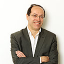 Pierre Ferrère donne un nouveau souffle au temple parisien du luminaire contemporain