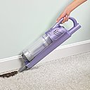 Recharge facile pour cet aspirateur 2 en 1 grâce à la batterie amovible. Autonomie 25 minutes. Technologie cyclonique. NA 646. Simeo.