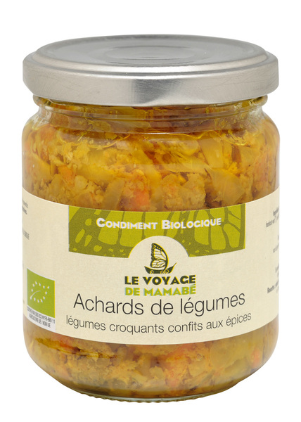 Rapporté de ses voyages, Mamabé propose des achards bios aux légumes croquants et aux épices