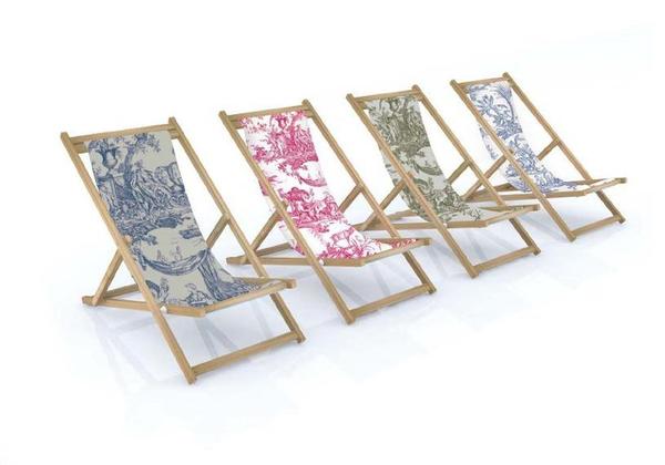 Les transats se déclinent en 9 coloris différents. 145 €