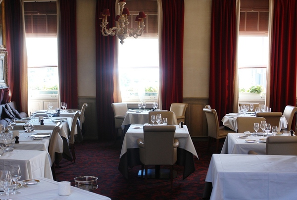 Le restaurant Georges.JPG