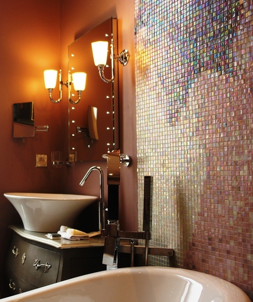 Vue d'angle de la salle de bain.JPG