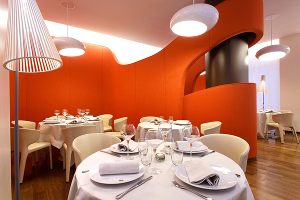 Résolument contemporaine, l'architecture intérieure tout en courbes