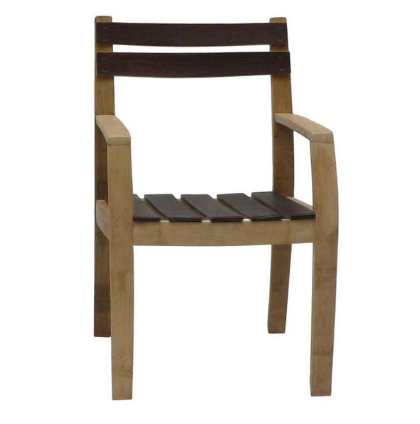 Fauteuil, 340 €. Symbole de la force et de la puissance, le chêne a, dès l’Antiquité, été admiré pour sa longévité